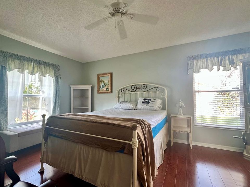 For Rent: $2,000 (3 beds, 2 baths, 1543 Square Feet)