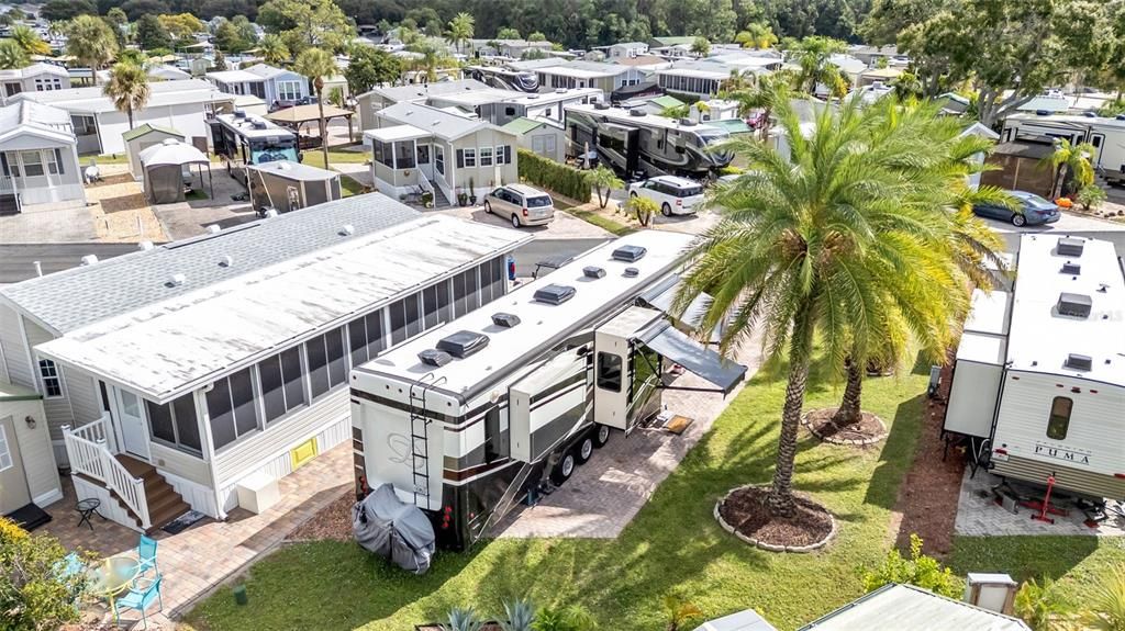 Activo con contrato: $120,000 (0.06 acres)