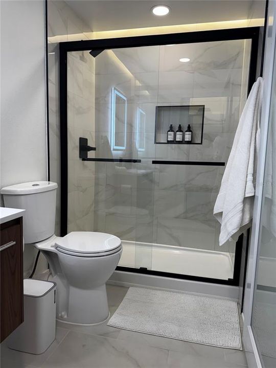 待售: $85,000 (1 贝兹, 1 浴室, 300 平方英尺)