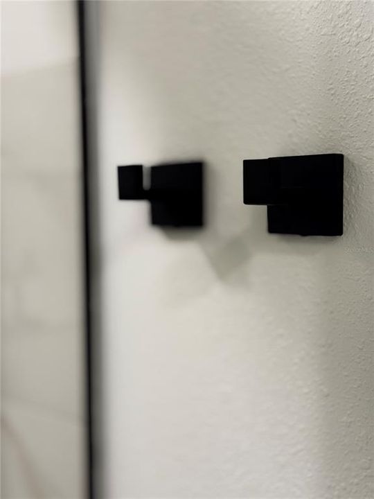 待售: $85,000 (1 贝兹, 1 浴室, 300 平方英尺)