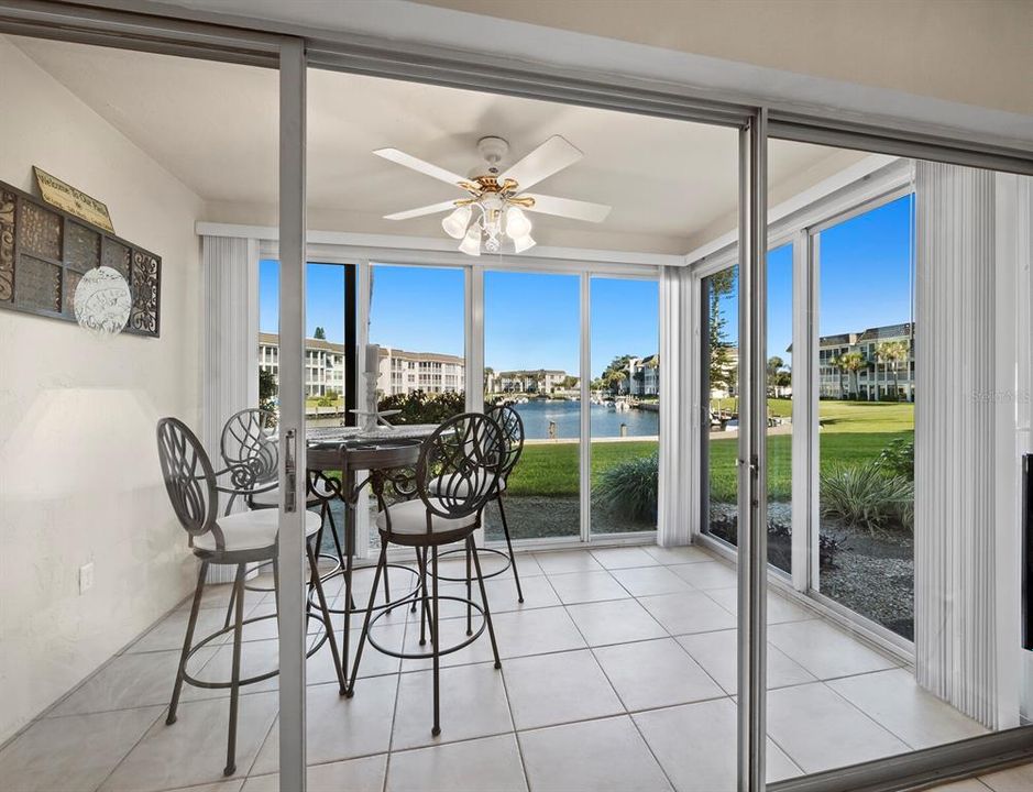 En Venta: $354,900 (1 camas, 1 baños, 747 Pies cuadrados)