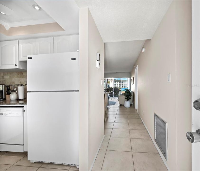 En Venta: $354,900 (1 camas, 1 baños, 747 Pies cuadrados)