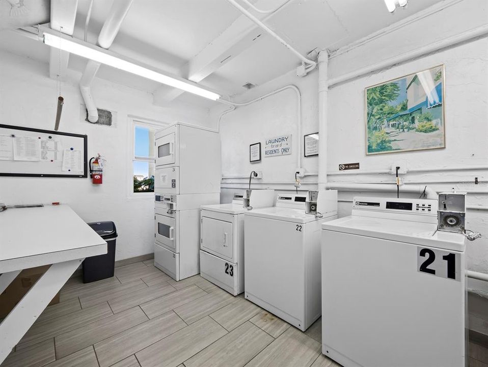 En Venta: $354,900 (1 camas, 1 baños, 747 Pies cuadrados)