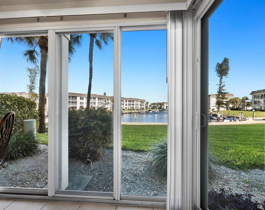 En Venta: $354,900 (1 camas, 1 baños, 747 Pies cuadrados)