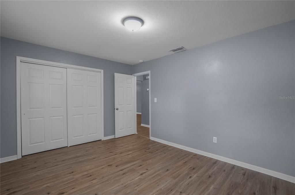 Activo con contrato: $214,900 (3 camas, 2 baños, 1468 Pies cuadrados)