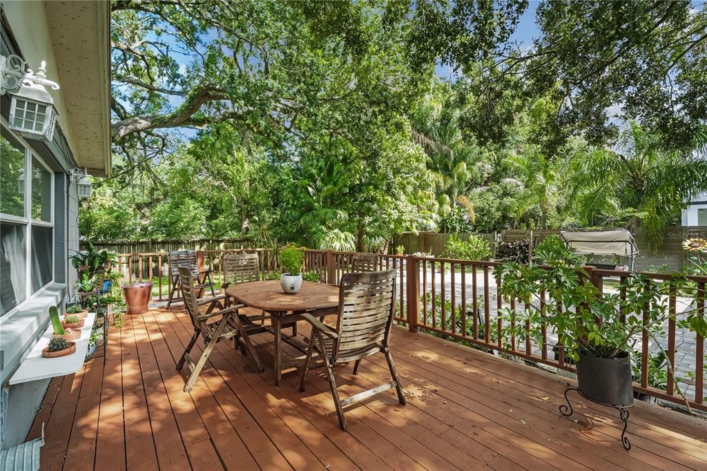 На продажу: $599,000 (3 спален, 2 ванн, 2143 Квадратных фут)