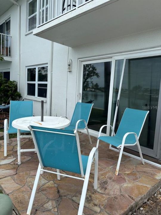 Active With Contract: $1,700 (1 beds, 1 baths, 659 Square Feet)