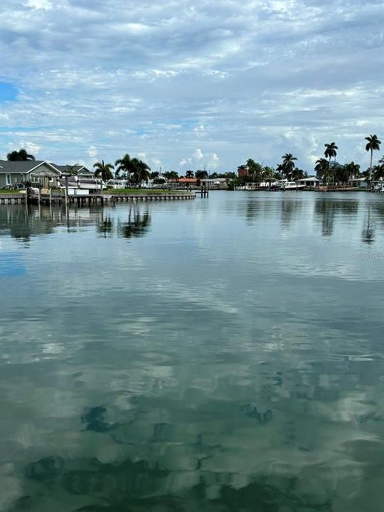 Active With Contract: $1,700 (1 beds, 1 baths, 659 Square Feet)