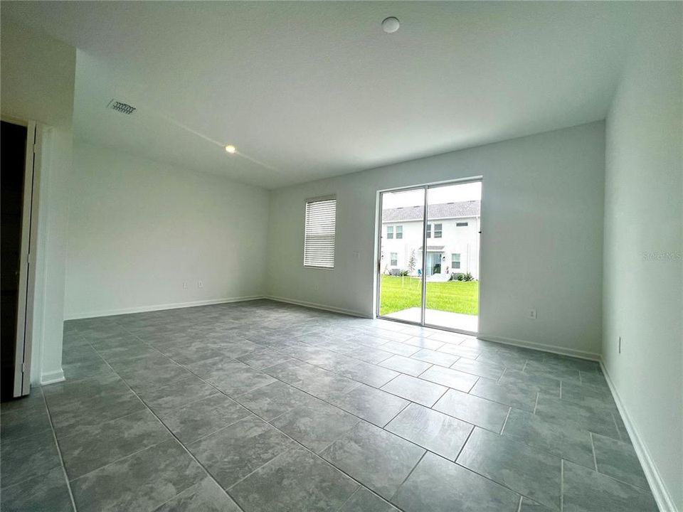 For Rent: $1,890 (3 beds, 2 baths, 1854 Square Feet)