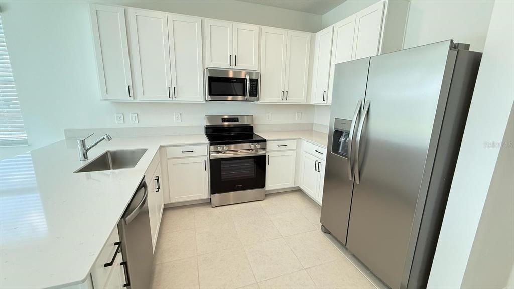 For Rent: $1,890 (3 beds, 2 baths, 1854 Square Feet)