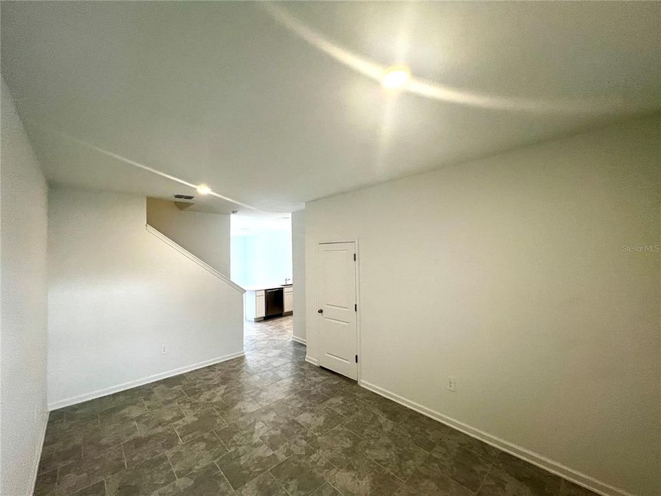 For Rent: $1,890 (3 beds, 2 baths, 1854 Square Feet)