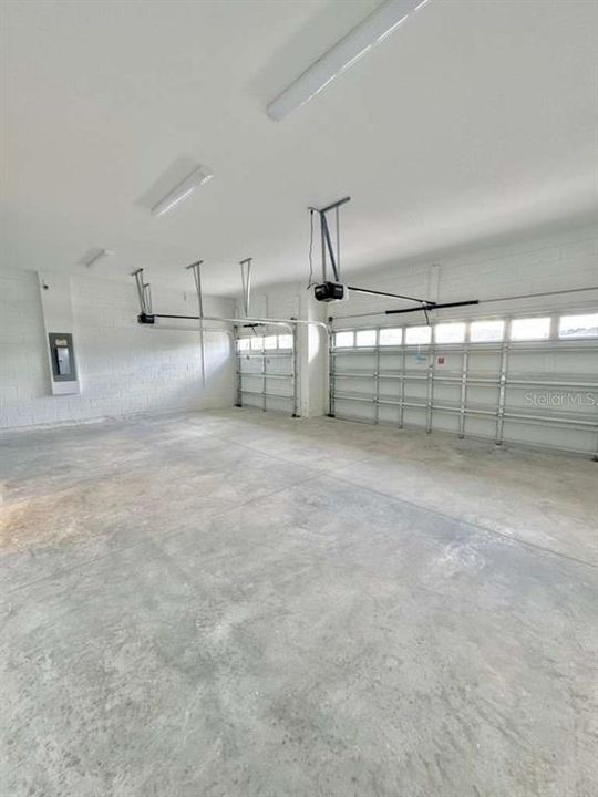 For Rent: $6,500 (5 beds, 5 baths, 4546 Square Feet)