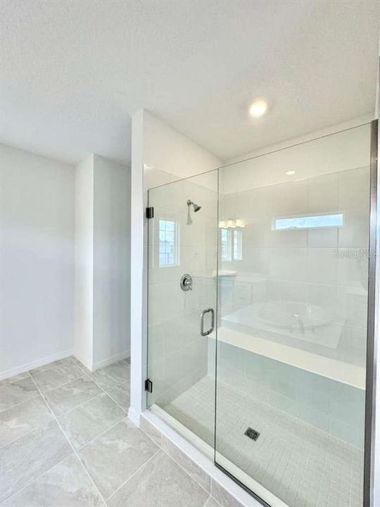 For Rent: $6,500 (5 beds, 5 baths, 4546 Square Feet)