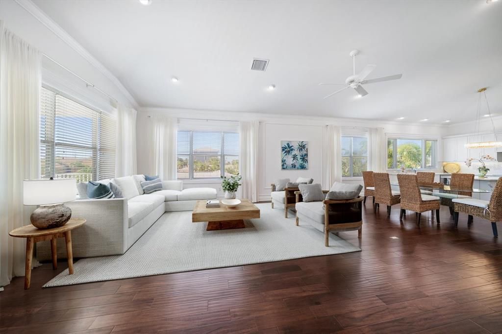 待售: $1,594,000 (3 贝兹, 2 浴室, 1917 平方英尺)