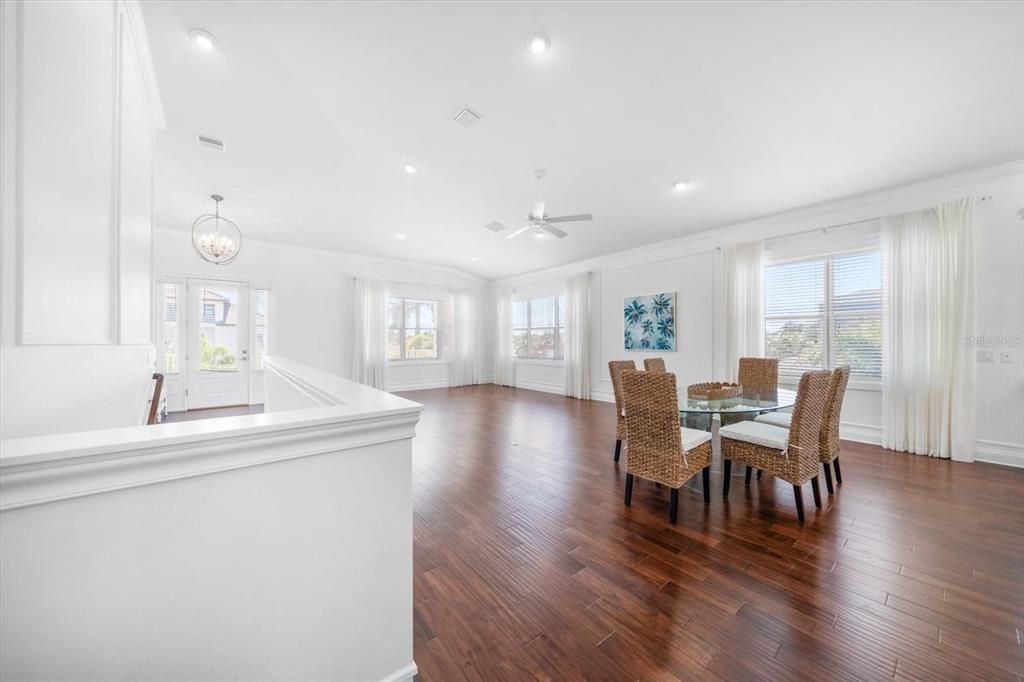 待售: $1,594,000 (3 贝兹, 2 浴室, 1917 平方英尺)