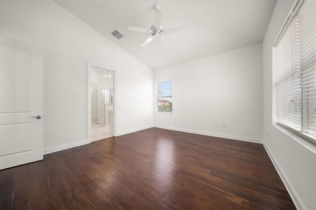 待售: $1,594,000 (3 贝兹, 2 浴室, 1917 平方英尺)