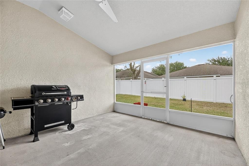 На продажу: $425,000 (4 спален, 2 ванн, 1965 Квадратных фут)