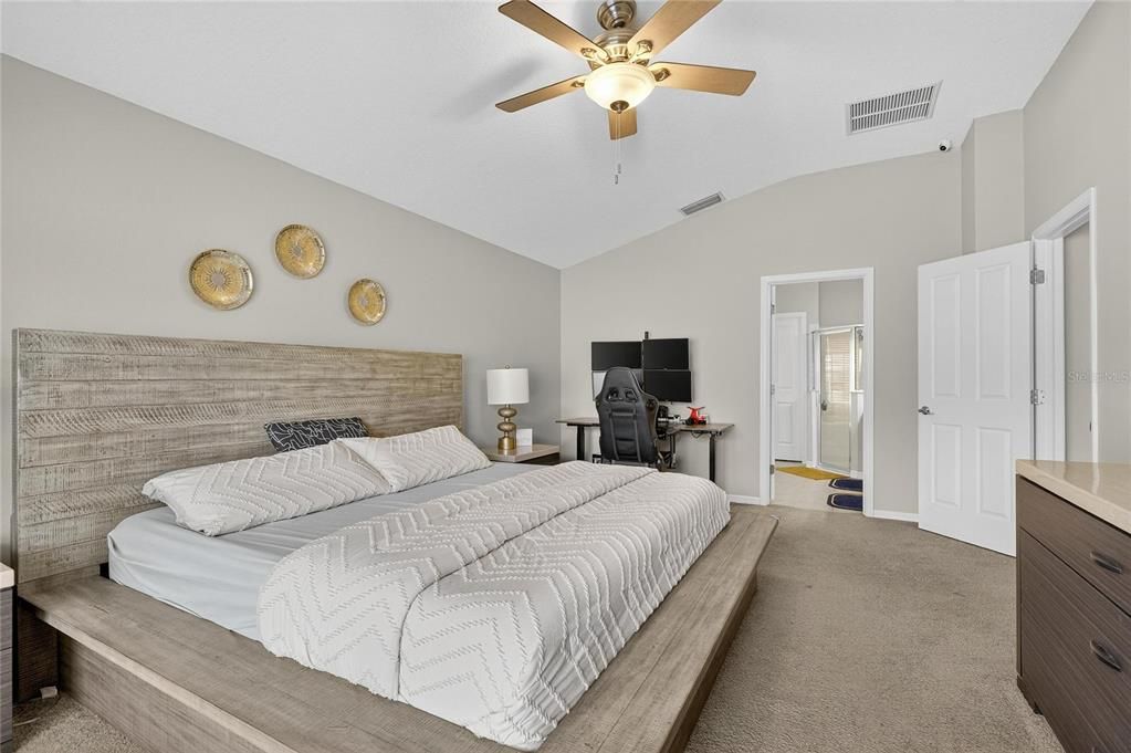 На продажу: $425,000 (4 спален, 2 ванн, 1965 Квадратных фут)