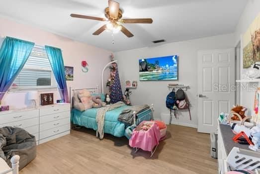 Active With Contract: $348,000 (3 beds, 2 baths, 2029 Square Feet)