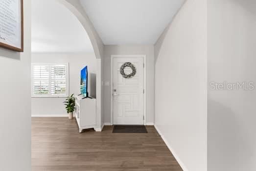 Active With Contract: $348,000 (3 beds, 2 baths, 2029 Square Feet)