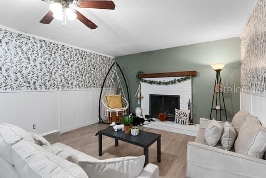Active With Contract: $348,000 (3 beds, 2 baths, 2029 Square Feet)