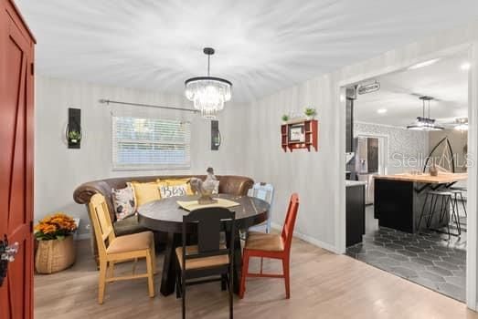 Active With Contract: $348,000 (3 beds, 2 baths, 2029 Square Feet)