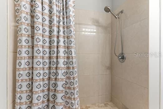 Active With Contract: $348,000 (3 beds, 2 baths, 2029 Square Feet)