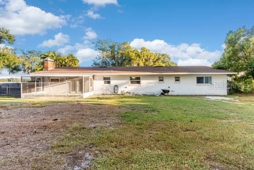 Active With Contract: $348,000 (3 beds, 2 baths, 2029 Square Feet)