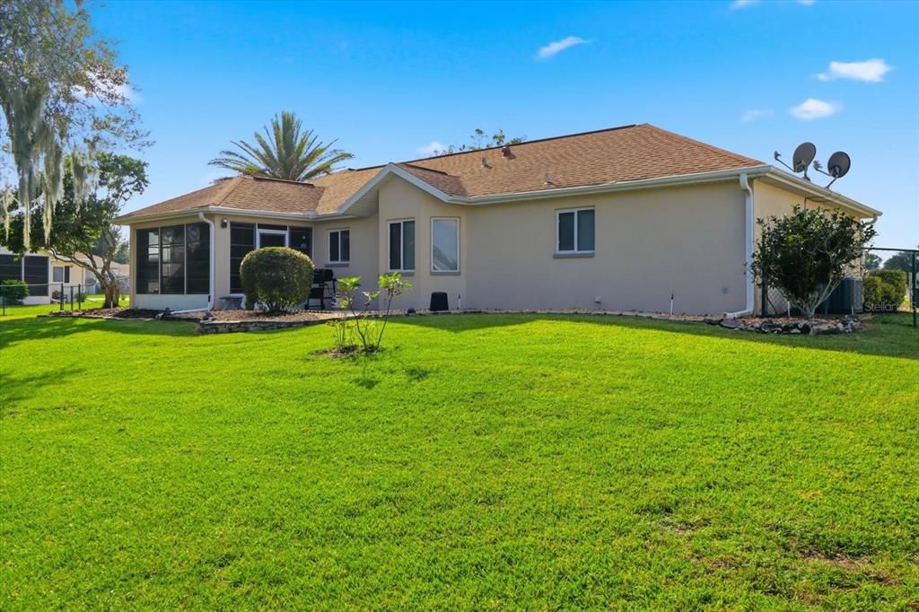 На продажу: $240,000 (2 спален, 2 ванн, 1232 Квадратных фут)