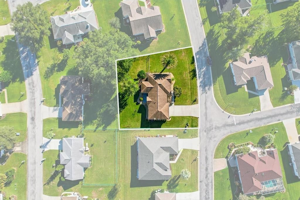 На продажу: $240,000 (2 спален, 2 ванн, 1232 Квадратных фут)