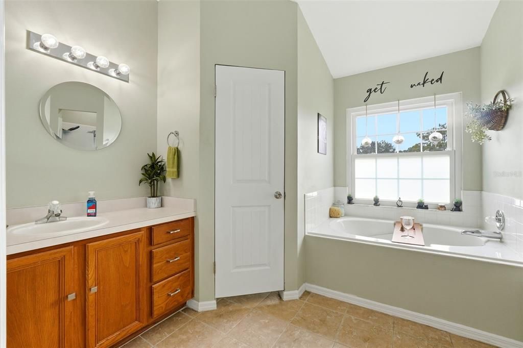 待售: $274,900 (3 贝兹, 2 浴室, 1761 平方英尺)