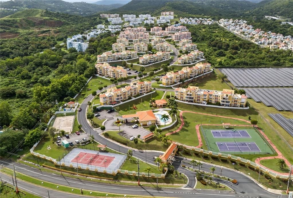 For Sale: $285,000 (3 beds, 2 baths, 1378.45 Square Feet)