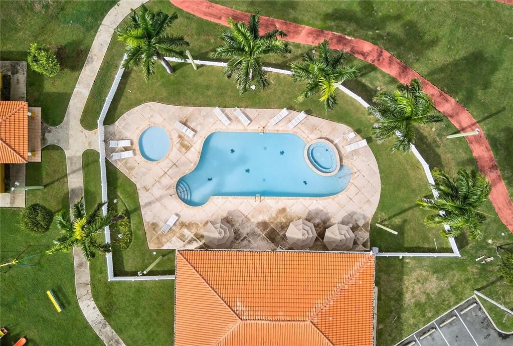 For Sale: $285,000 (3 beds, 2 baths, 1378.45 Square Feet)