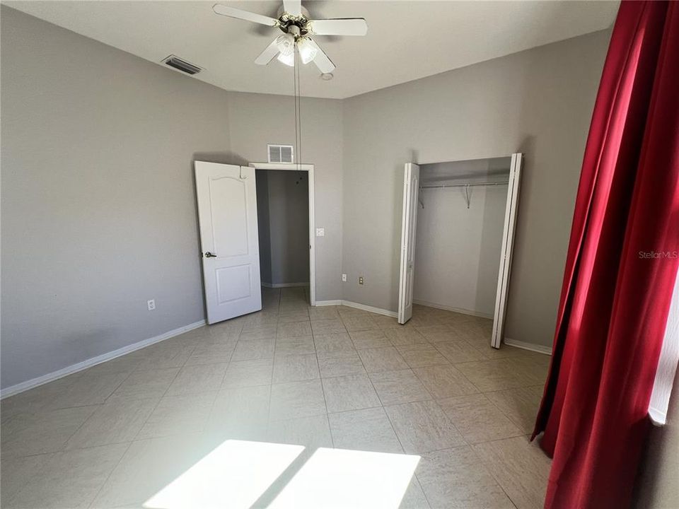 For Sale: $329,900 (3 beds, 2 baths, 2122 Square Feet)