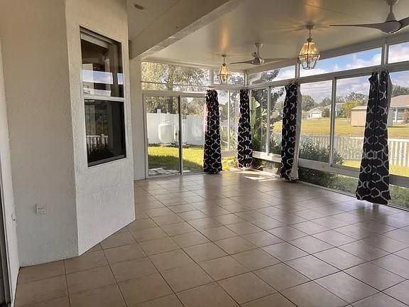 For Sale: $329,900 (3 beds, 2 baths, 2122 Square Feet)