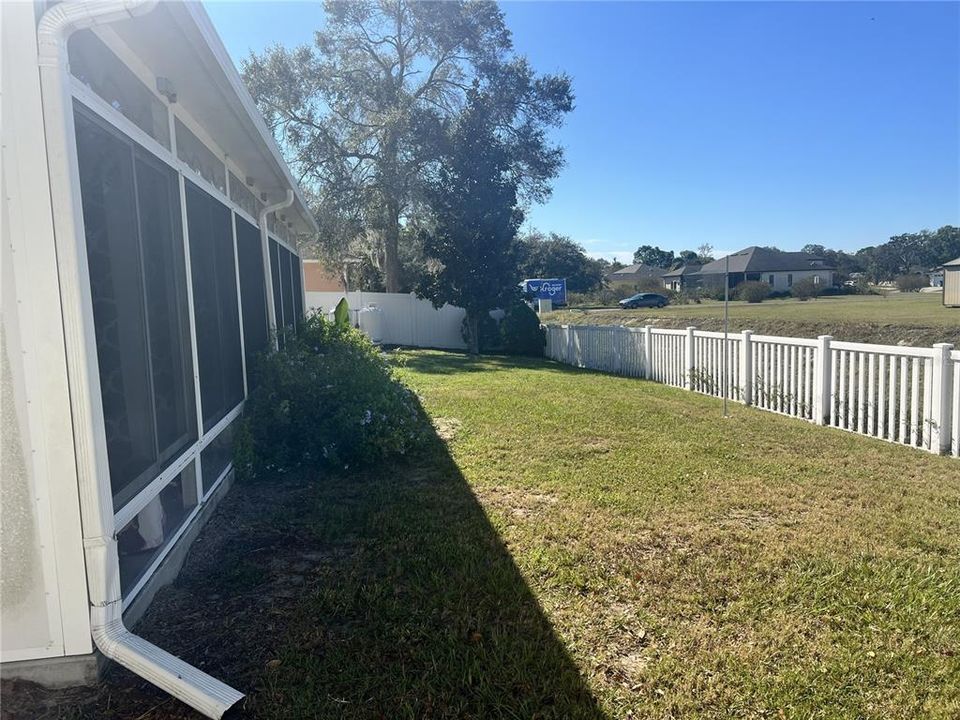 For Sale: $329,900 (3 beds, 2 baths, 2122 Square Feet)