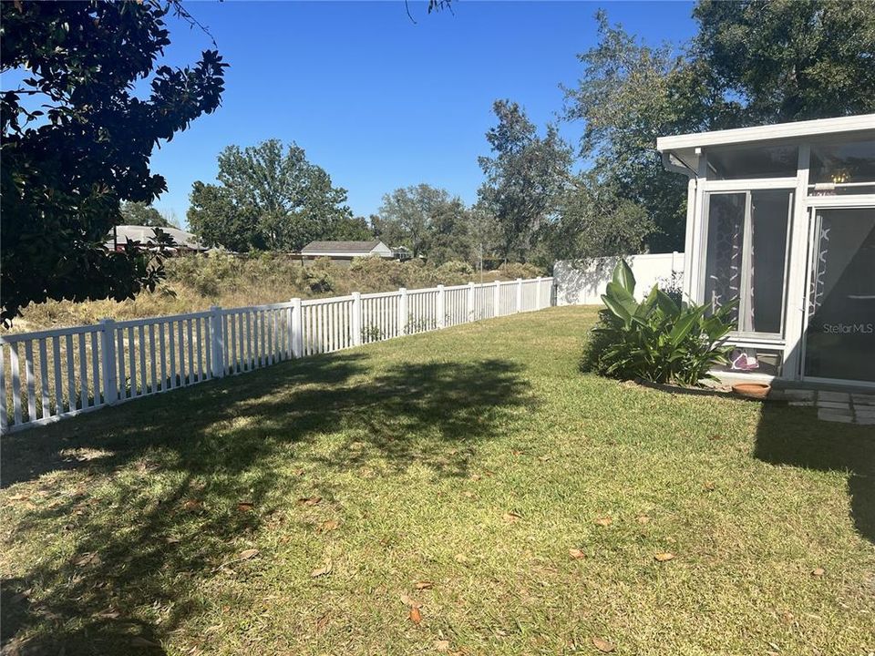 For Sale: $329,900 (3 beds, 2 baths, 2122 Square Feet)