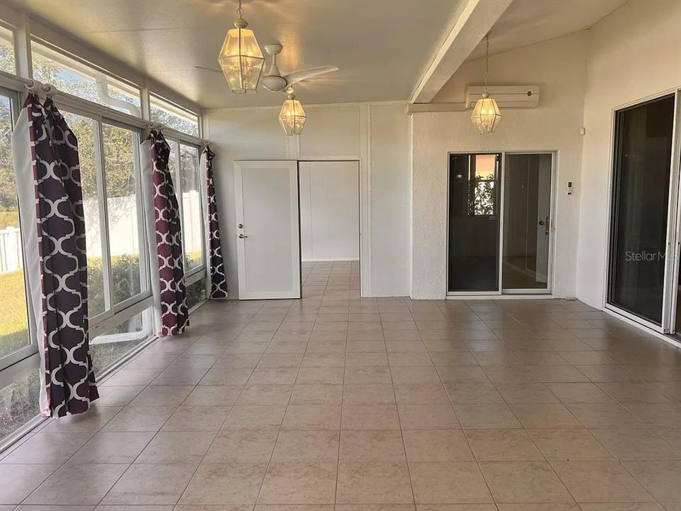 For Sale: $329,900 (3 beds, 2 baths, 2122 Square Feet)