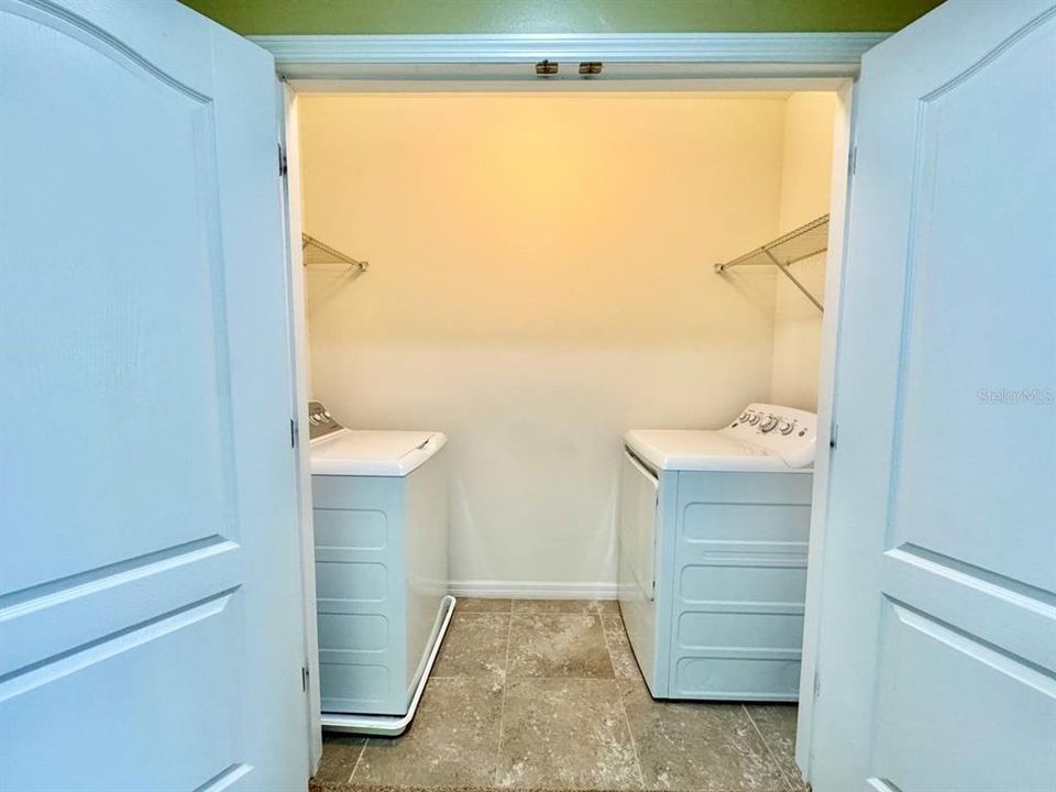 For Rent: $2,300 (3 beds, 2 baths, 1704 Square Feet)