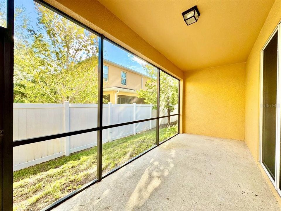 For Rent: $2,300 (3 beds, 2 baths, 1704 Square Feet)