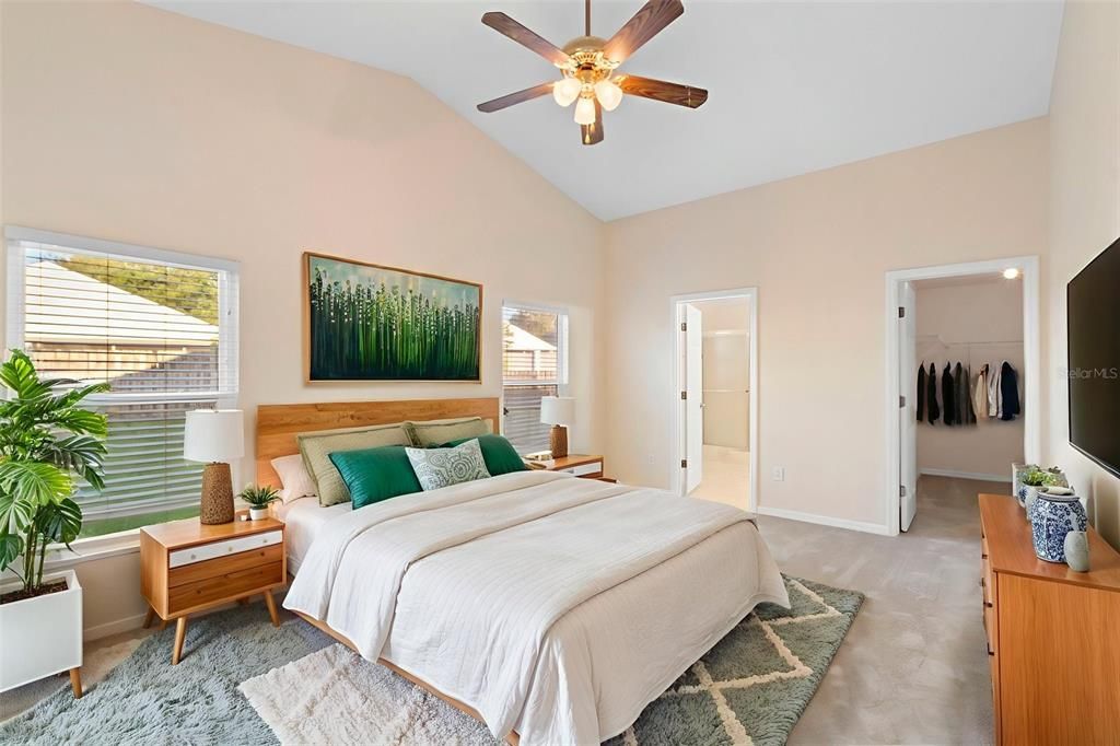 合同活跃: $388,000 (3 贝兹, 2 浴室, 1790 平方英尺)