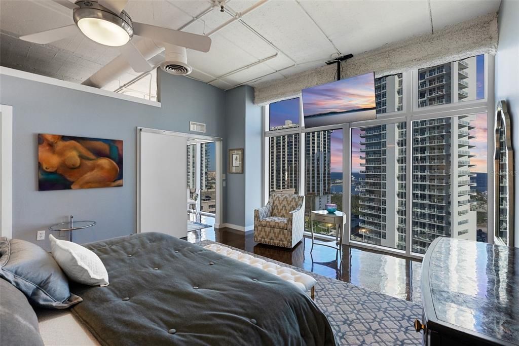 For Sale: $1,199,000 (2 beds, 2 baths, 1608 Square Feet)