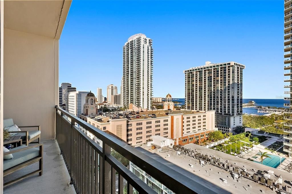 For Sale: $1,199,000 (2 beds, 2 baths, 1608 Square Feet)