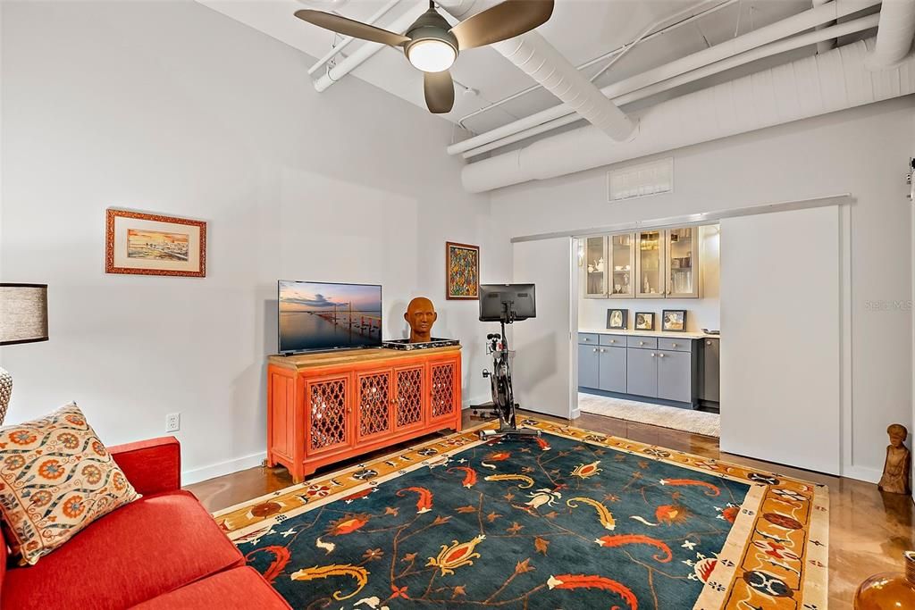 For Sale: $1,199,000 (2 beds, 2 baths, 1608 Square Feet)
