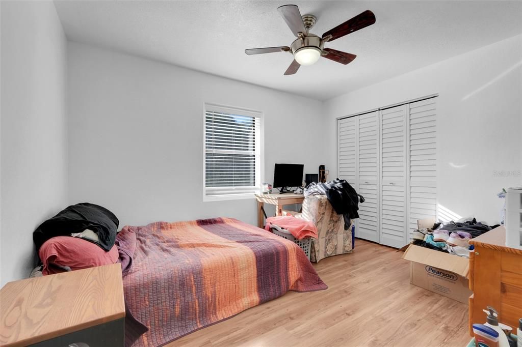 For Sale: $650,000 (6 beds, 3 baths, 3164 Square Feet)