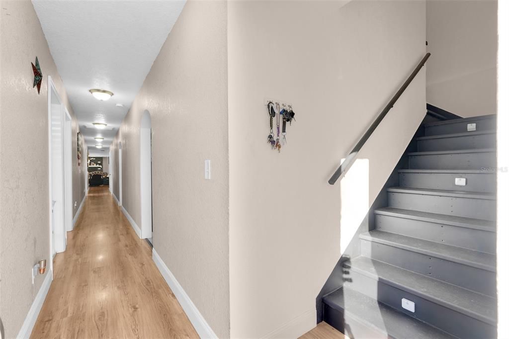 For Sale: $650,000 (6 beds, 3 baths, 3164 Square Feet)