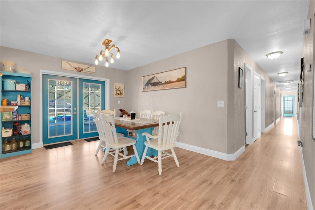 For Sale: $650,000 (6 beds, 3 baths, 3164 Square Feet)