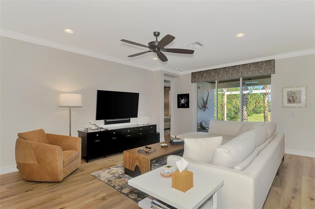 Active With Contract: $674,900 (3 beds, 2 baths, 1907 Square Feet)