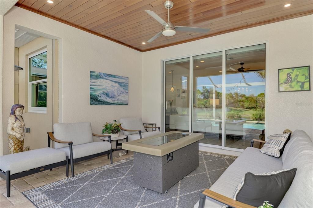 Active With Contract: $674,900 (3 beds, 2 baths, 1907 Square Feet)