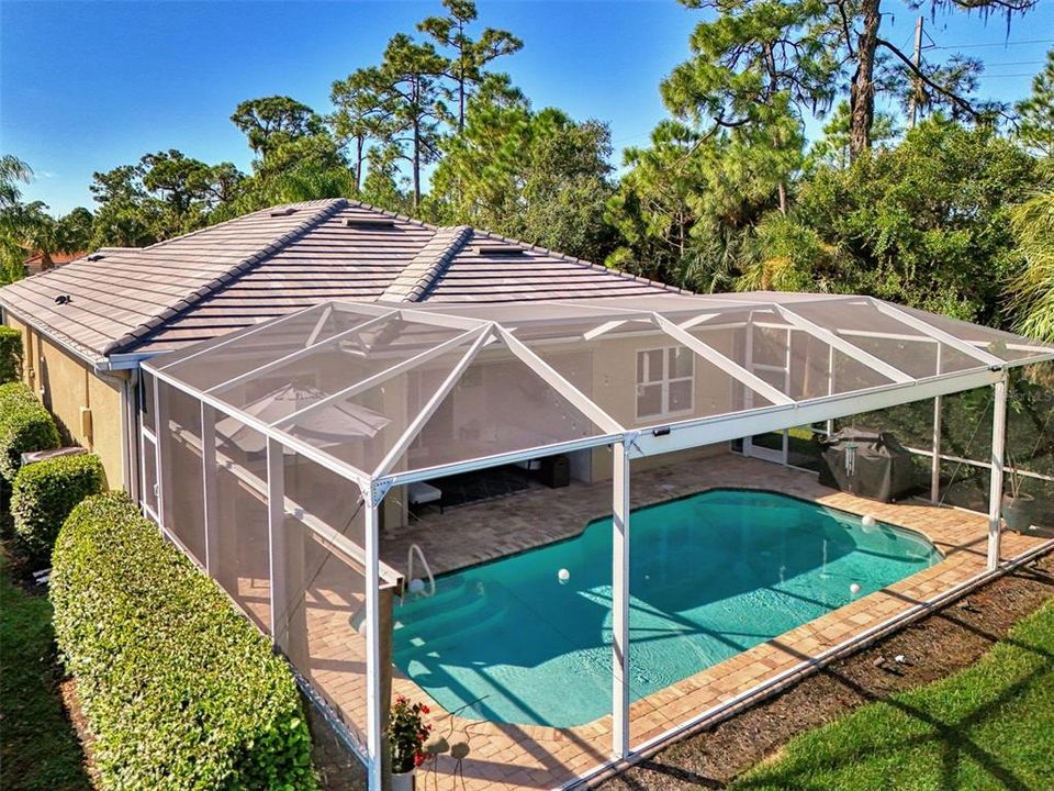 Active With Contract: $674,900 (3 beds, 2 baths, 1907 Square Feet)